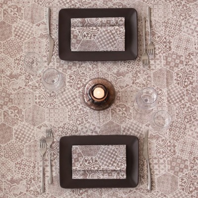 Elegantné servítky z netkanej textílie Esa hnedé, 40x40cm, vzor majolika